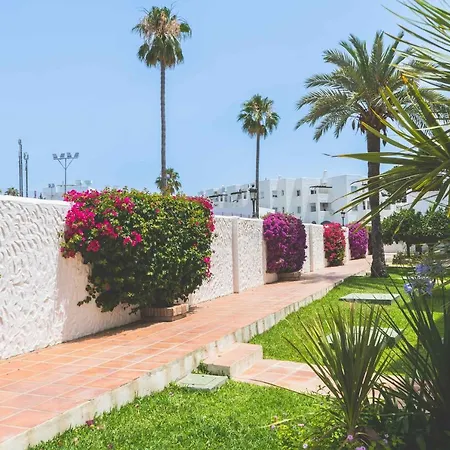 Precioso Apartamento Reformado En Benavista - Marbella 아파트 *