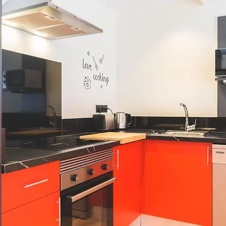 Precioso Apartamento Reformado En Benavista - Marbella *
